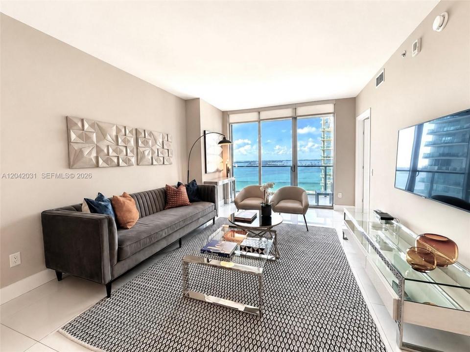1300 Brickell Bay Dr 2307, Miami, Floride 33131, États-Unis