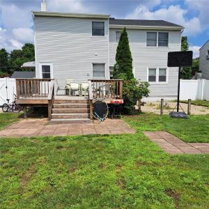 54 17th Street, West Babylon, New York 11704, USA