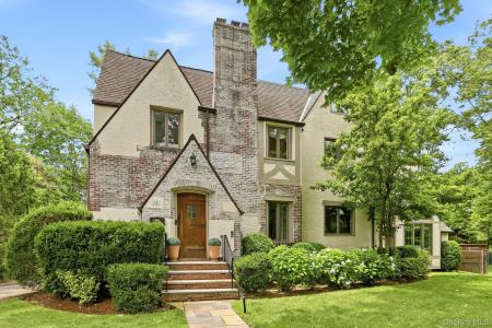 31 Dobbs Terrace, Scarsdale, New York 10583, États-Unis