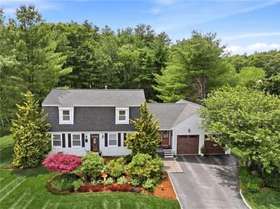 8 Pineridge Drive, Smithfield, Rhode Island 02917, Estados Unidos