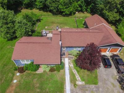 11 Paris Irons Road, Glocester, Rhode Island 02857, USA