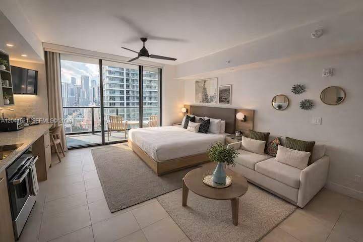 159 NE 6th St 2606, Miami, Florida 33132, USA