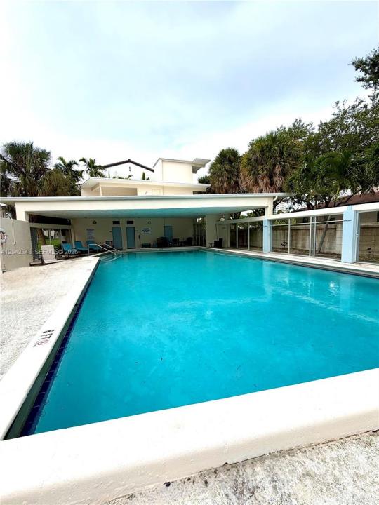 1967 S Ocean Blvd 308, Lauderdale By The Sea, Florida 33062, Stati Uniti
