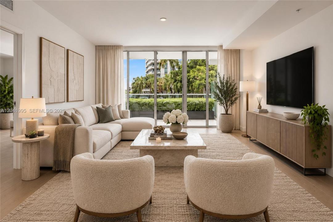 9221 E Bay Harbor Drive 210, Bay Harbor Islands, Florida 33154, USA