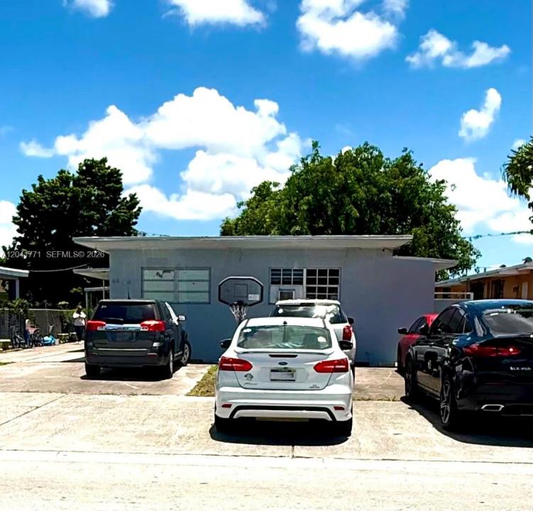 42 E 13th St, Hialeah, Florida 33010, Stati Uniti