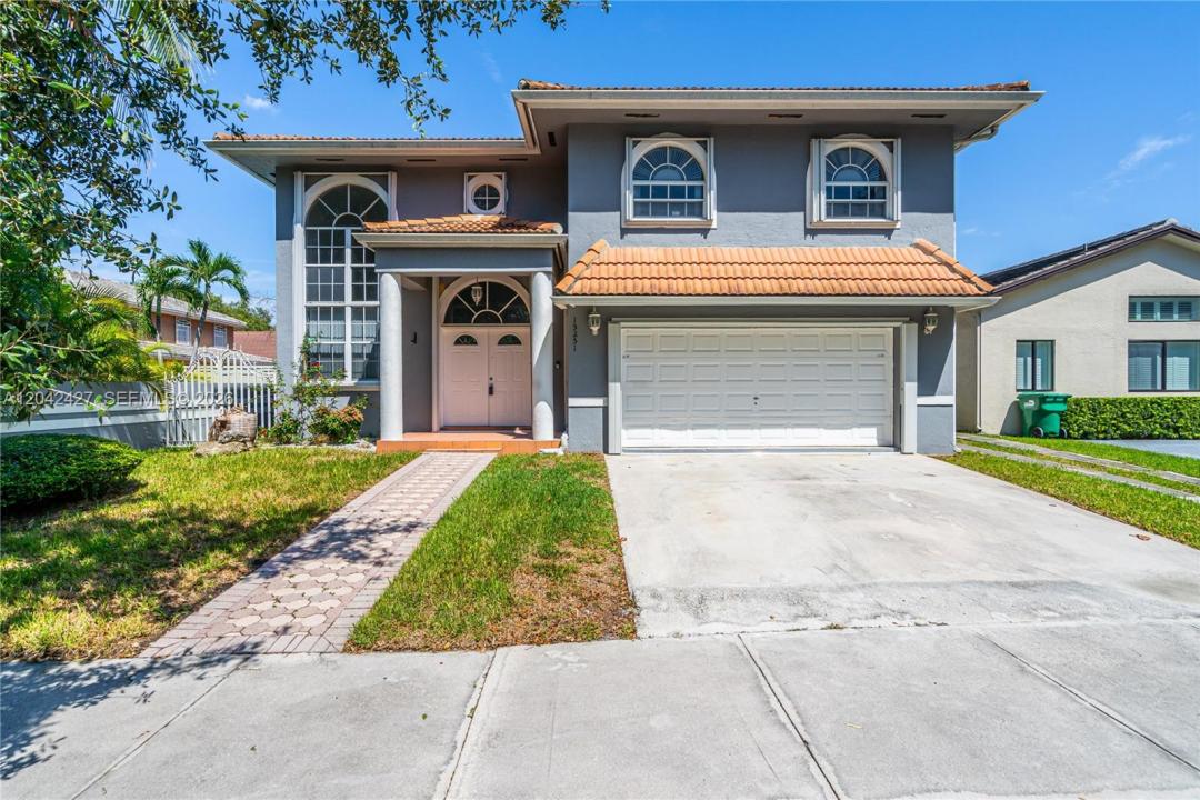 15251 NW 89th Ave, Miami Lakes, Florida 33018, USA