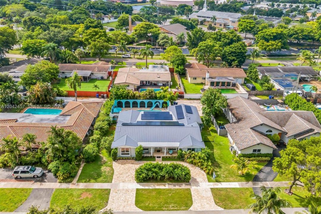 633 N Crescent Dr, Hollywood, פלורידה 33021, ארצות הברית של אמריקה