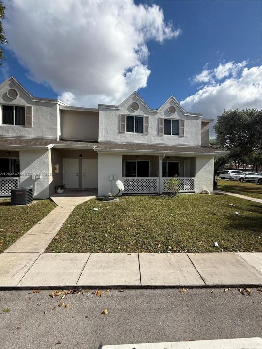 17515 NW 67th Ct G-22, Hialeah, Floride 33015, États-Unis