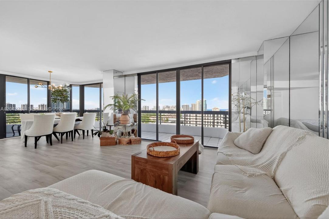 3500 Mystic Pointe Dr 1804, Aventura, Floride 33180, États-Unis