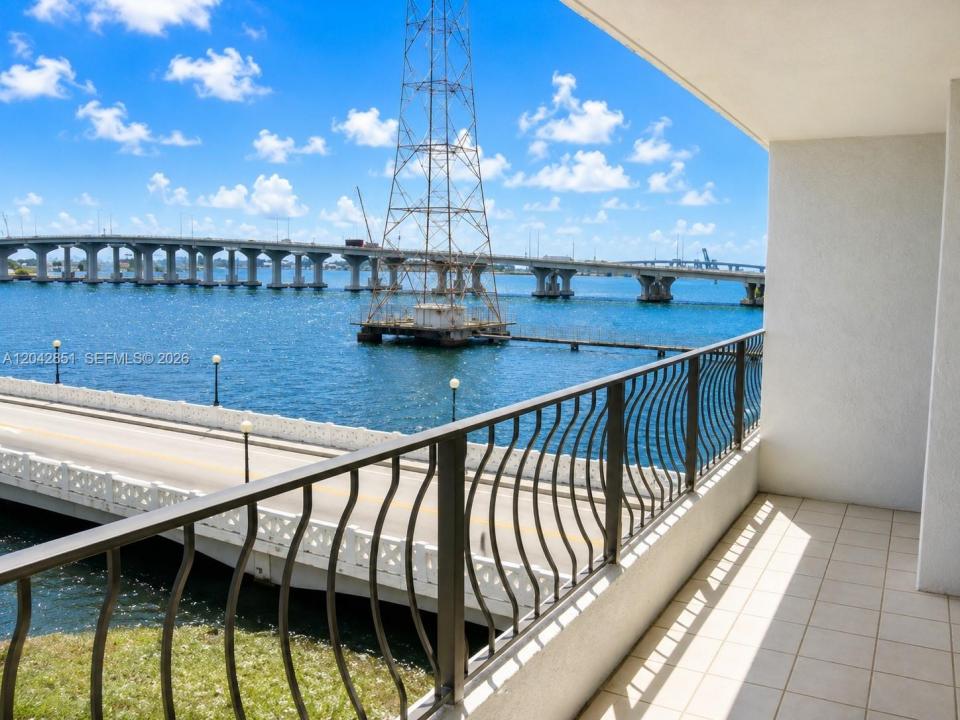 555 NE 15th St 403, Miami, Floride 33132, États-Unis