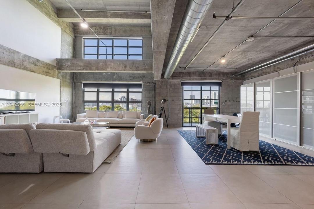 1749 NE Miami Ct 507, Miami, Florida 33132, Stati Uniti