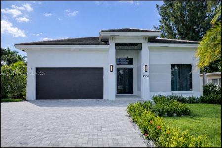 1951 SW 28th Ave, Fort Lauderdale, Florida 33312, USA