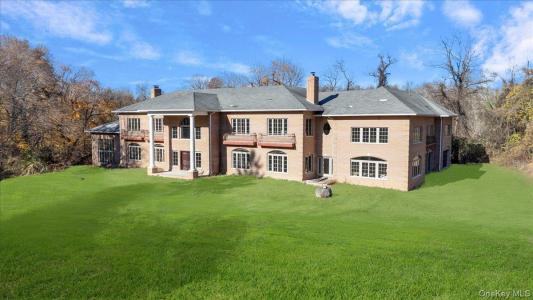 1 Penny Pond Court, Oyster Bay, New York 11548, États-Unis