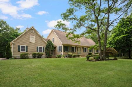 310 Plain Road, West Greenwich, Rhode Island 02817, Estados Unidos