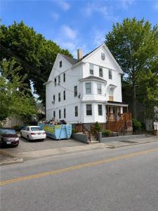982 Douglas Avenue 3, Providence, Rhode Island 02904, USA