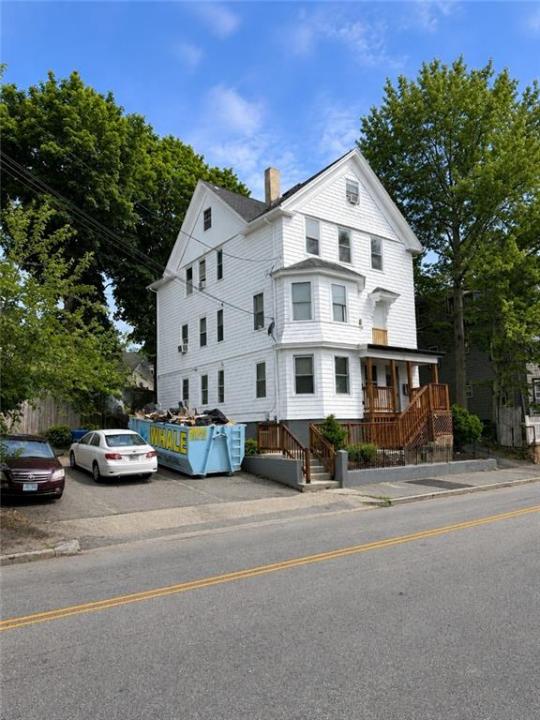 982 Douglas Avenue 3, Providence, Rhode Island 02904, États-Unis
