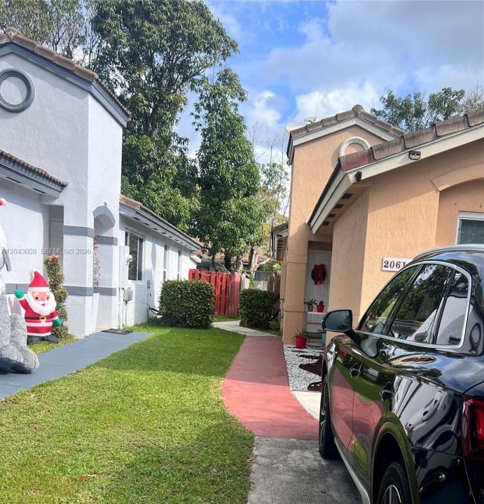 20613 SW 93rd Ave 2, Cutler Bay, Florida 33189, USA