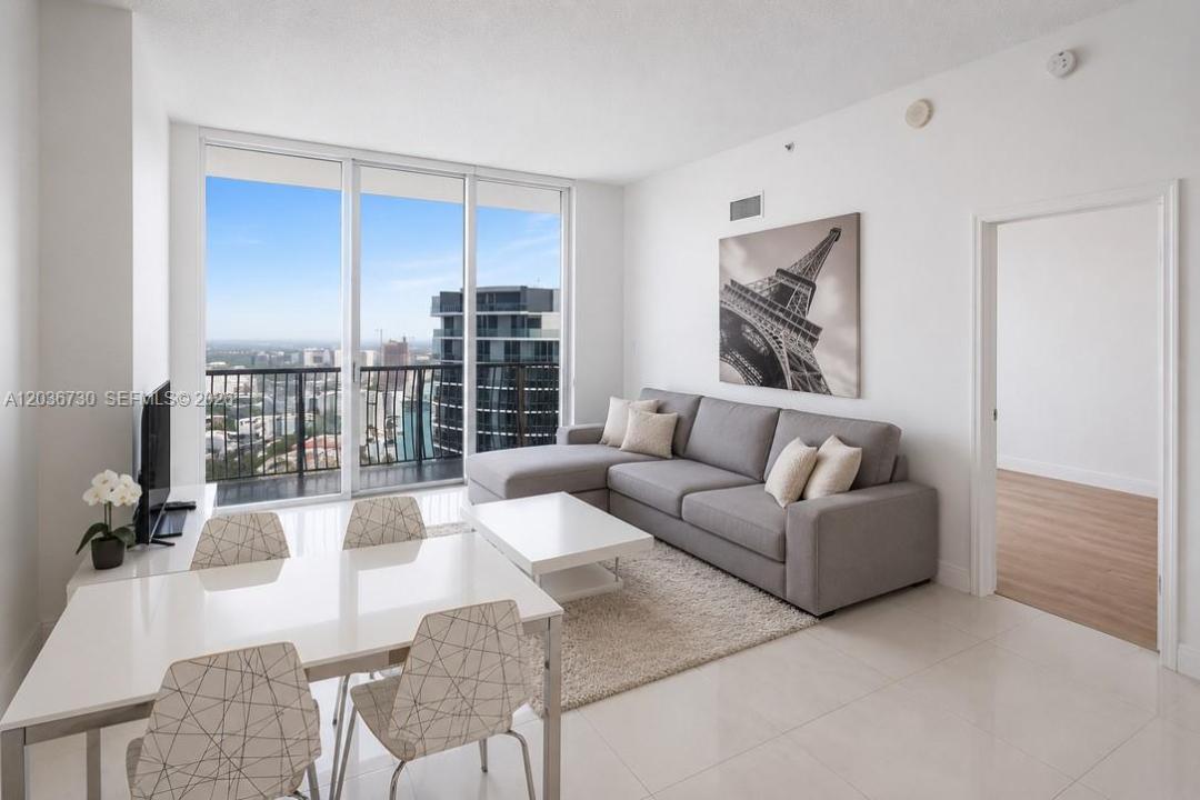 1750 N Bayshore Dr 3811, Miami, Florida 33132, Stati Uniti