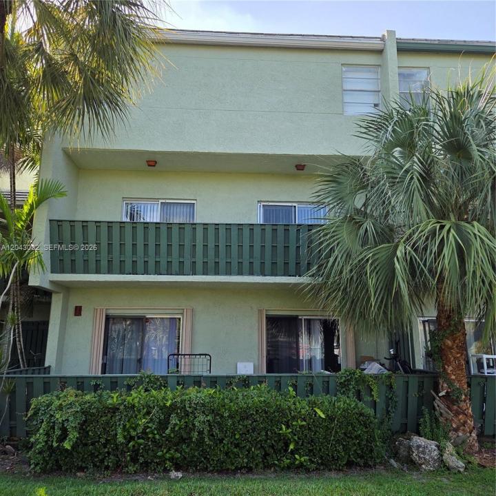 8905 NW 28th Dr B, Coral Springs, Floride 33065, États-Unis