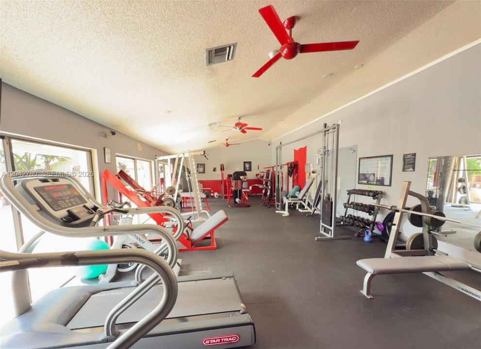 3064 S Oakland Forest Dr 1006, Oakland Park, Floride 33309, États-Unis