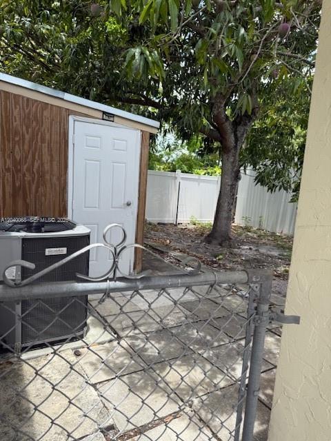 5641 SW 39th St, West Park, Flórida 33023, Estados Unidos