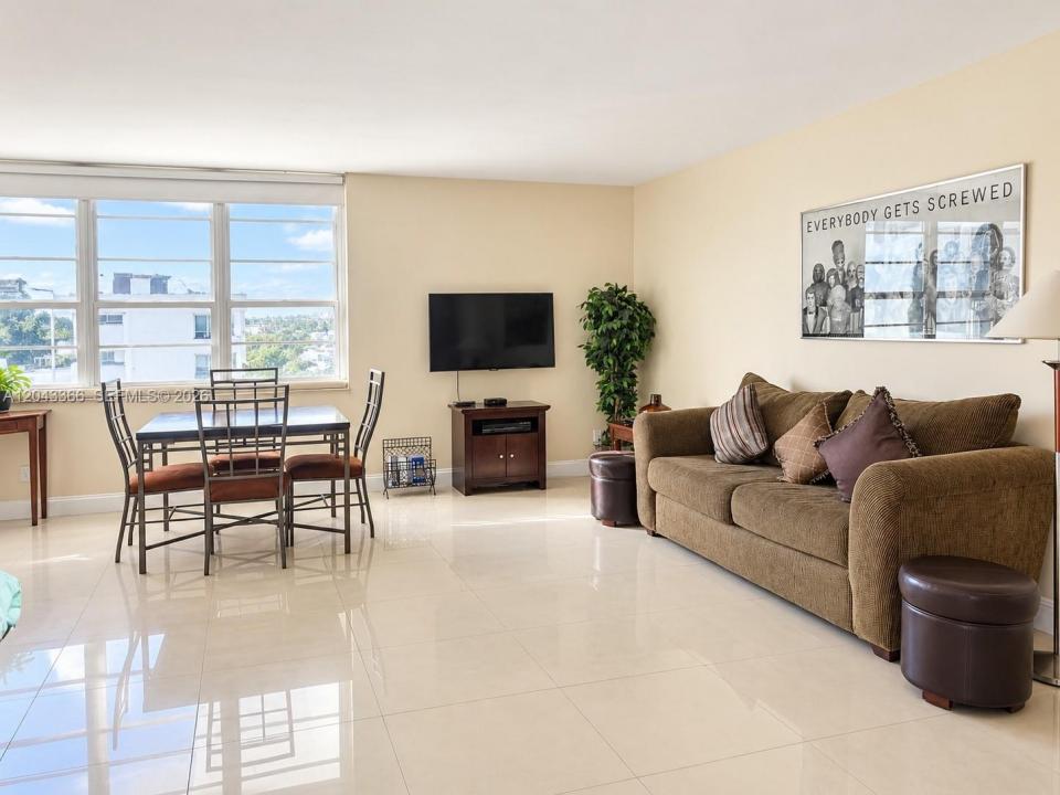 100 Lincoln Rd 316, Miami Beach, Floride 33139, États-Unis