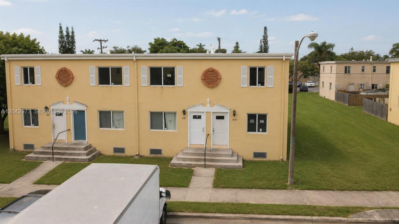 420 NW 84th Ter 420, Miami, Floride 33150, États-Unis