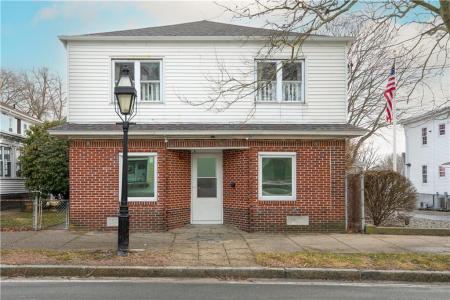 546 Main Street, Warren, Rhode Island 02885, USA