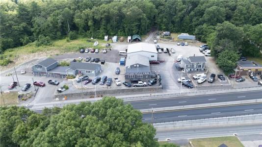 1097 Eddie Dowling Highway, North Smithfield, Rhode Island 02896, USA