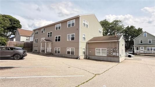 60 Esten & 61 Vale Avenue, Pawtucket, Rhode Island 02860, USA