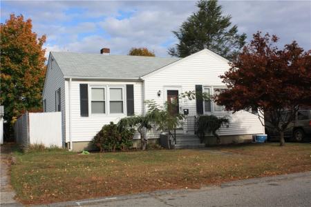 83 Vincent Avenue, North Providence, Rhode Island 02904, USA