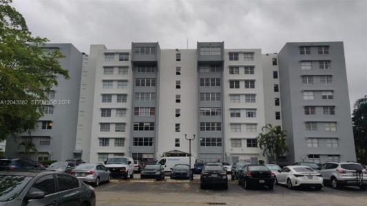 9001 SW 77th Ave C606, Miami, Florida 33156, USA