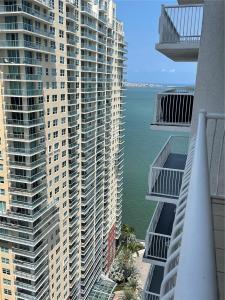 1200 BRICKELL BAY DR 3104, Miami, Florida 33131, USA