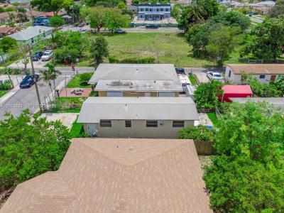 805 NW 3rd Ter, Hallandale Beach, Florida 33009, USA