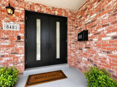 8481 SW 144th St, Palmetto Bay, Florida 33158, USA