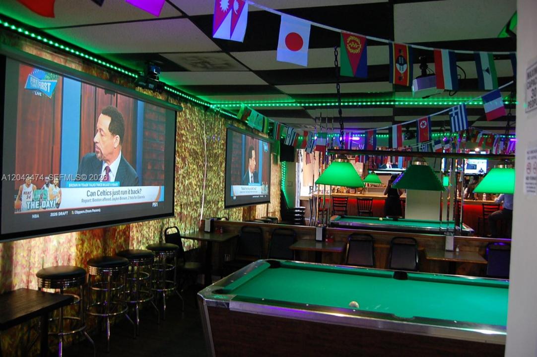 883 W 29, Hialeah, Florida 33012, USA