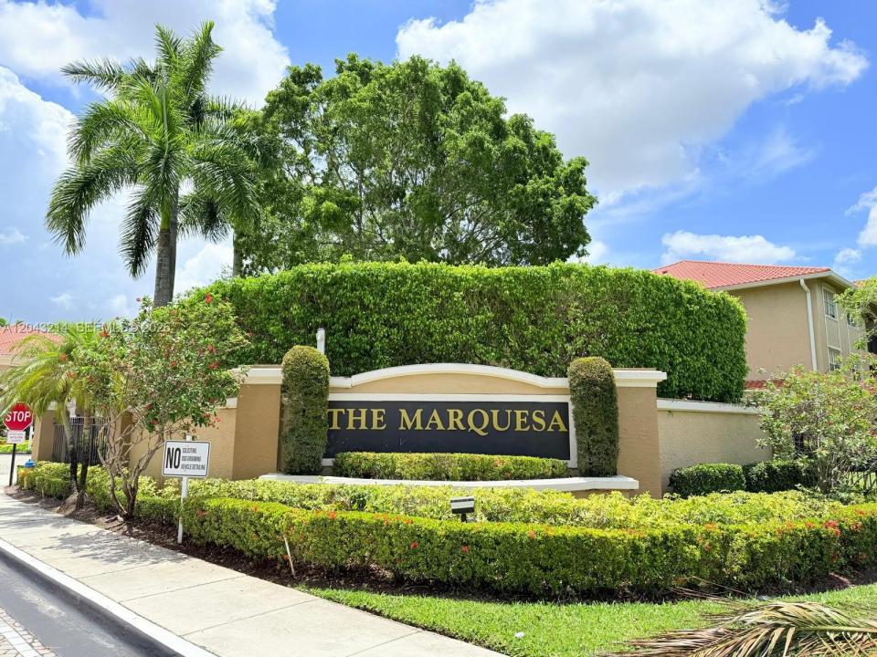 100 SW 117th Ter 2207, Pembroke Pines, Florida 33025, USA