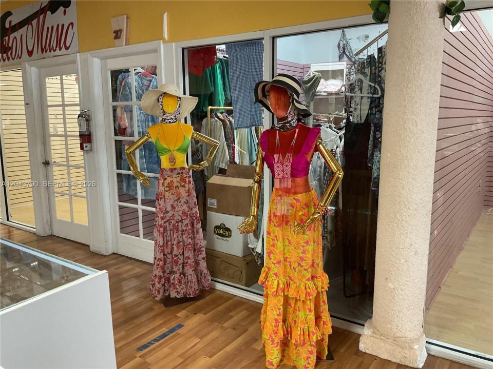 11865 SW 26th St Unit 43-27, Miami, Florida 33175, USA