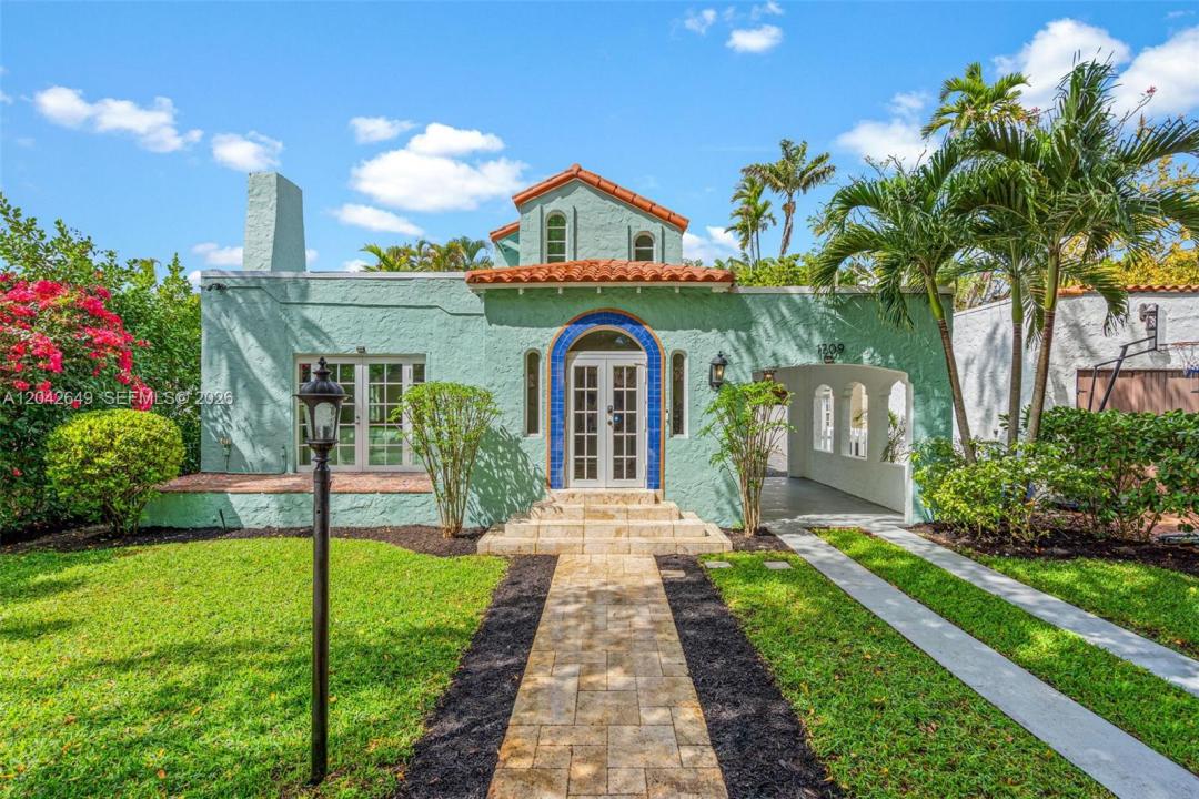 1209 La Mancha Ave, Coral Gables, Florida 33134, Stati Uniti