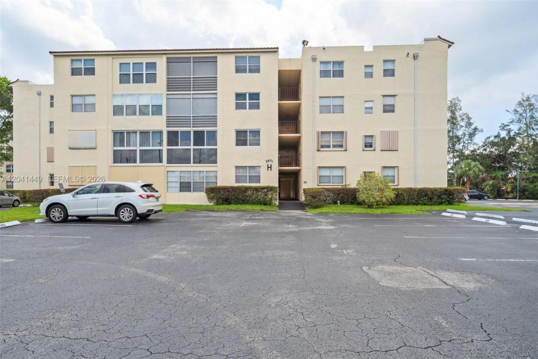 2871 Somerset Dr 102, Lauderdale Lakes, Floride 33311, États-Unis