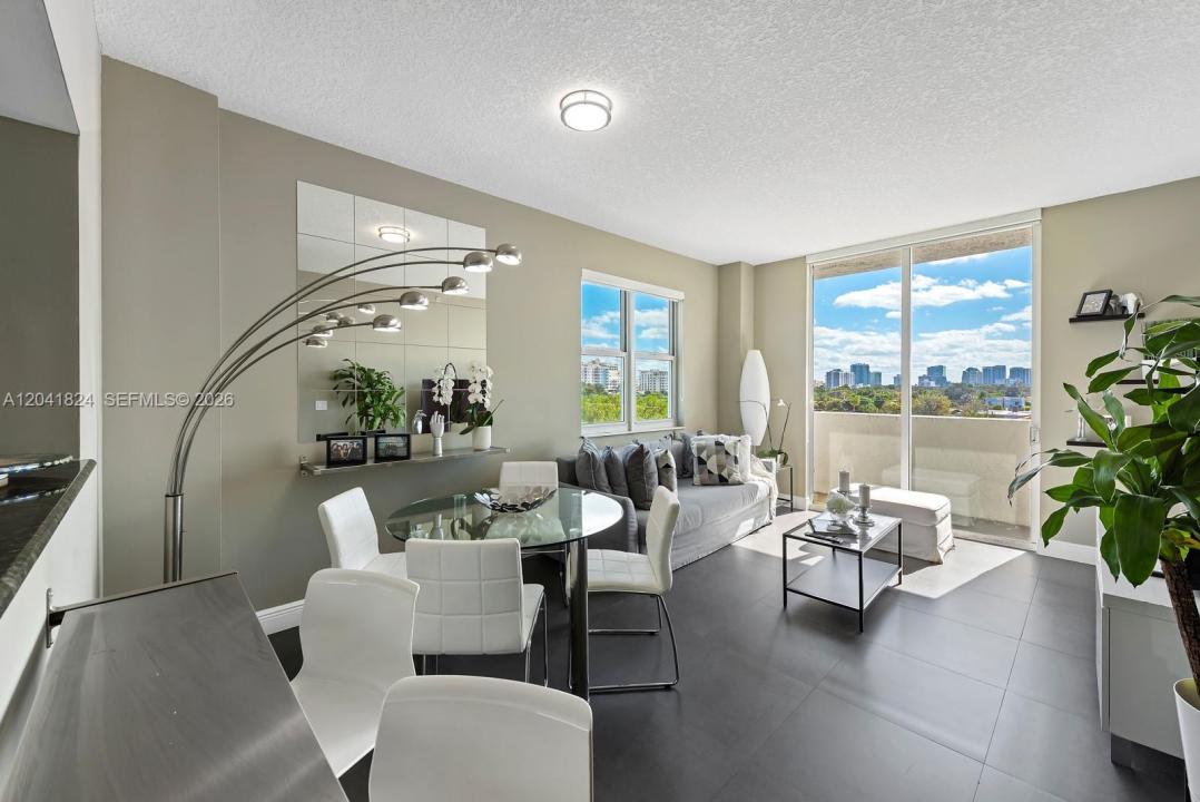 3000 CORAL WAY 416, Miami, Floride 33145, États-Unis