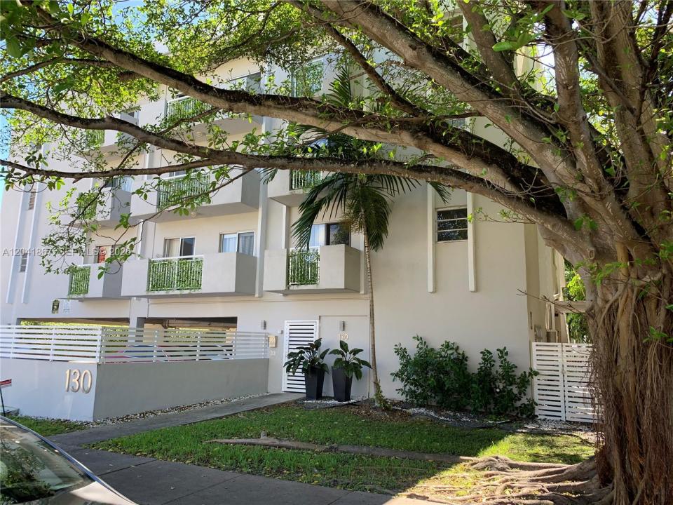 130 Mendoza Ave 33, Coral Gables, Florida 33134, Stati Uniti