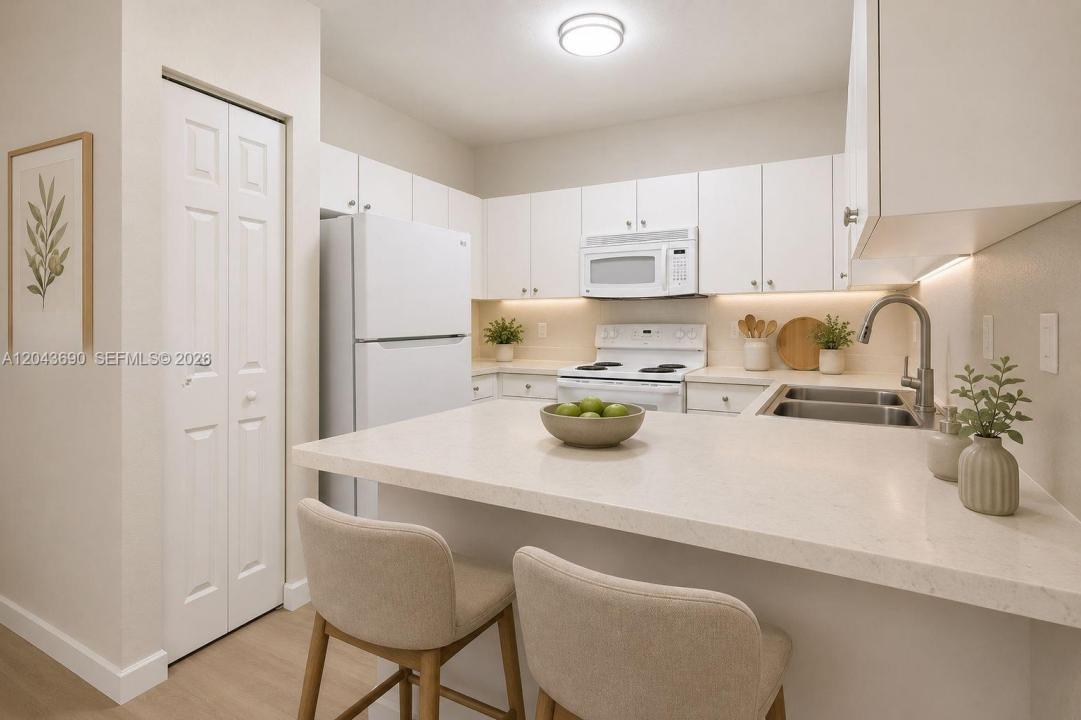 2728 NE 3rd Ct 201, Homestead, Floride 33033, États-Unis