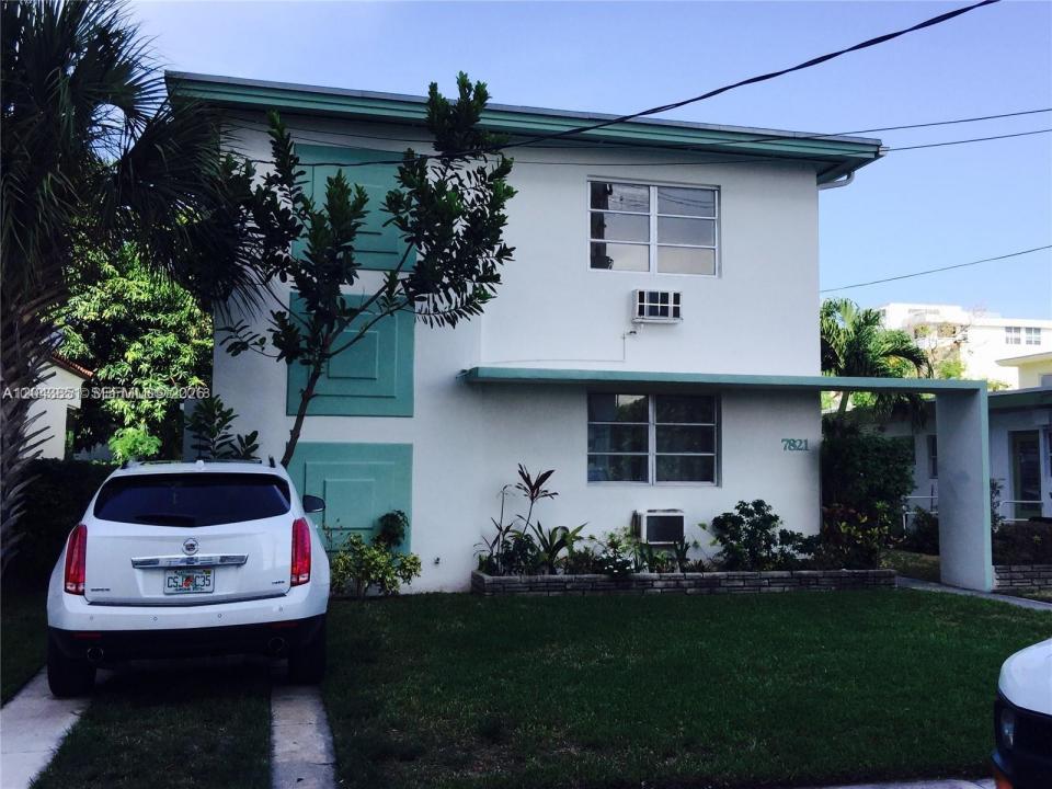 7821 Byron Ave, Miami Beach, Floride 33141, États-Unis