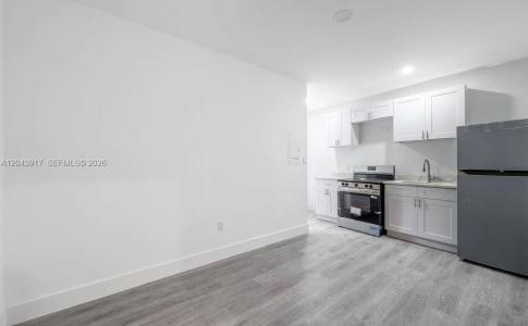 1003 SW 15th Ave 15, Miami, Florida 33135, USA
