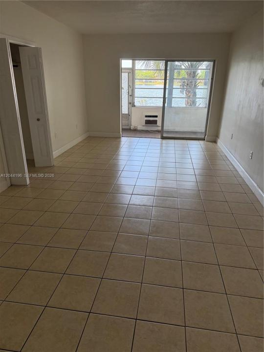 19001 NE 2nd Ave 1404, Miami, Floride 33179, États-Unis