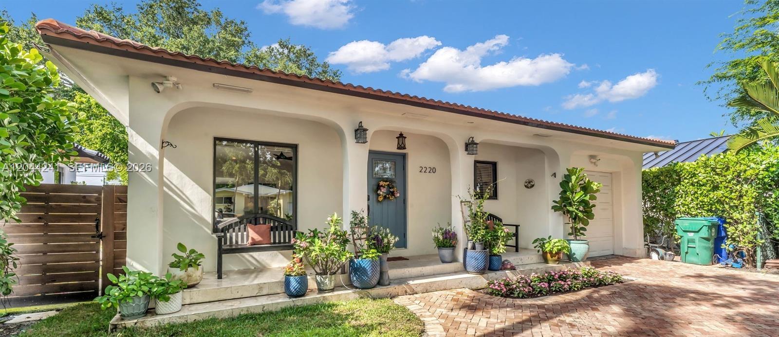 2220 SW 25th St, Miami, Florida 33133, Stati Uniti