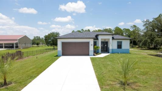 7834 14TH PL, La Belle, Florida 33935, USA