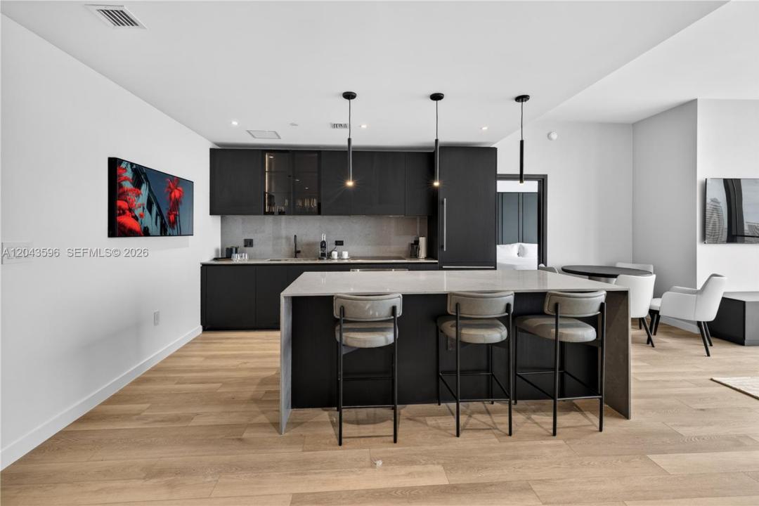 20 NE 11th 4702, Miami, Floride 33132, États-Unis
