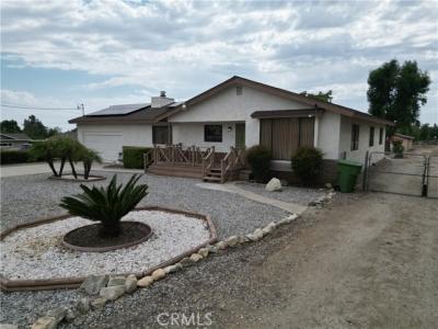 Live Oak, Cherry Valley, California 92223, Stati Uniti